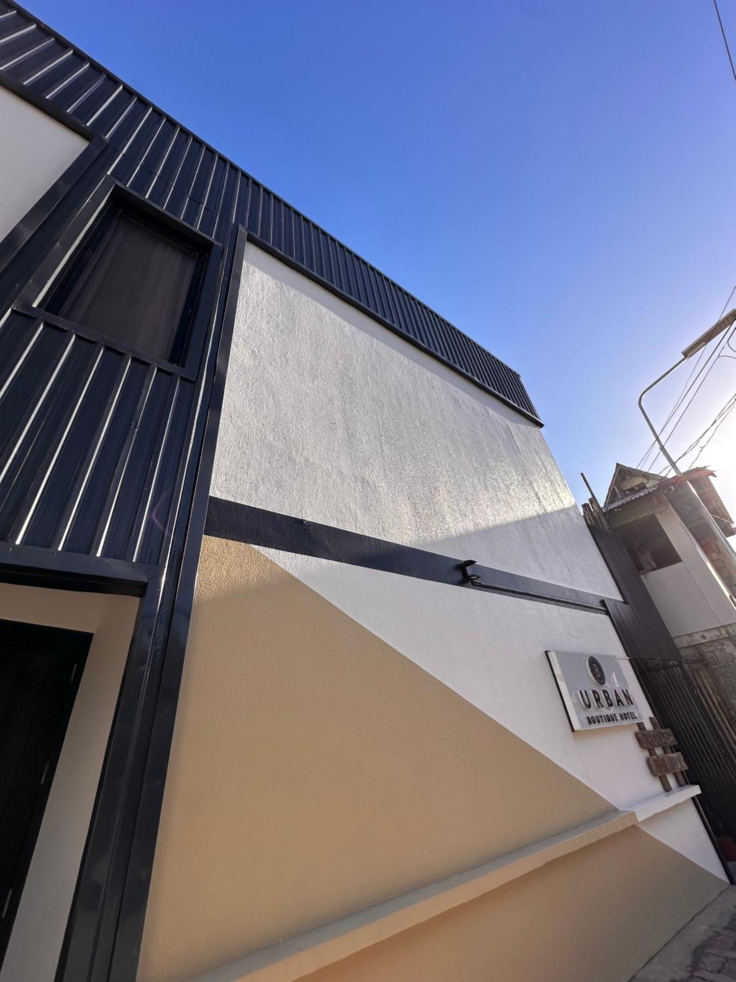 Urban Boutique Hotel Balabag  Экстерьер фото