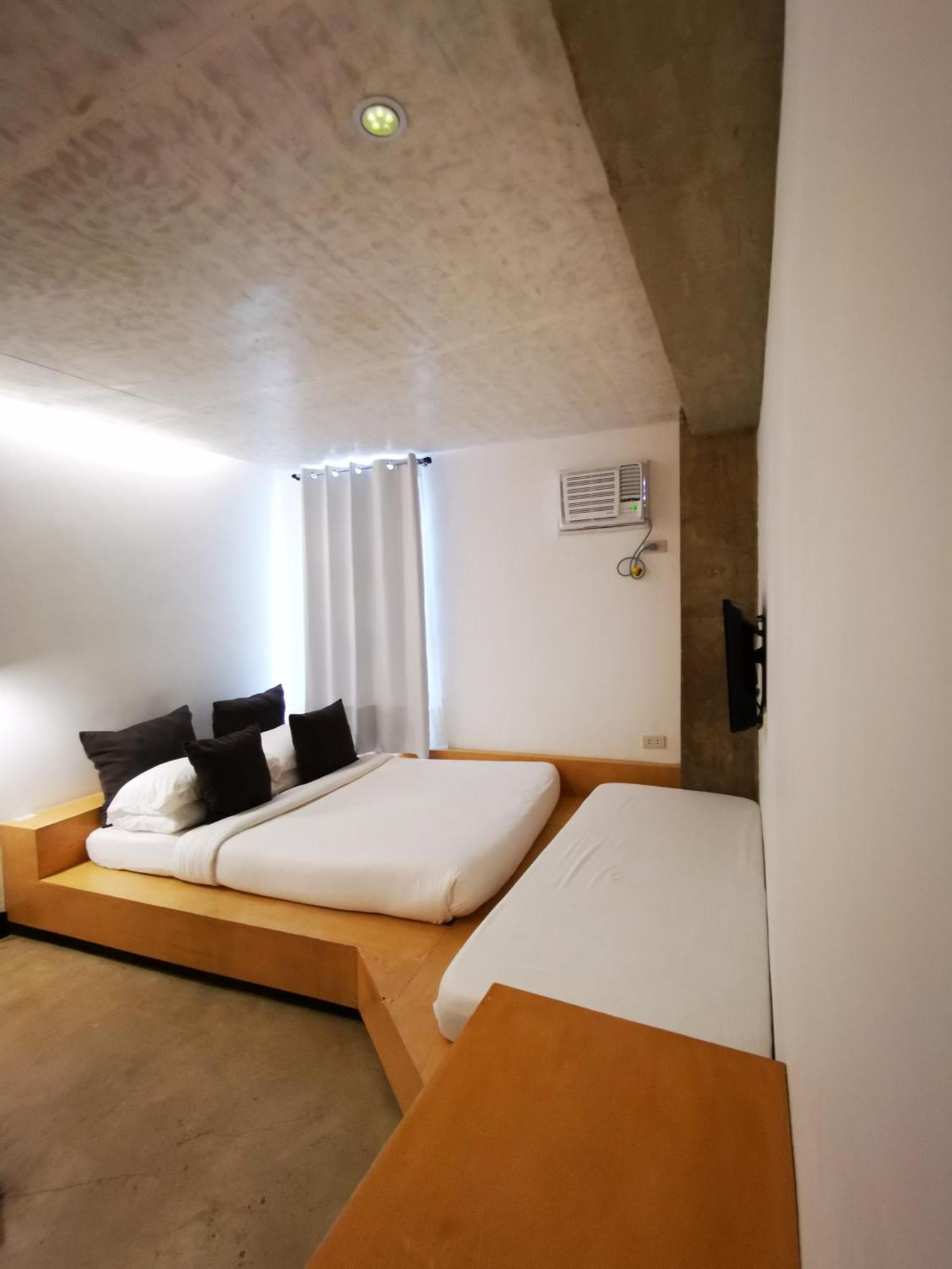 Urban Boutique Hotel Balabag  Экстерьер фото