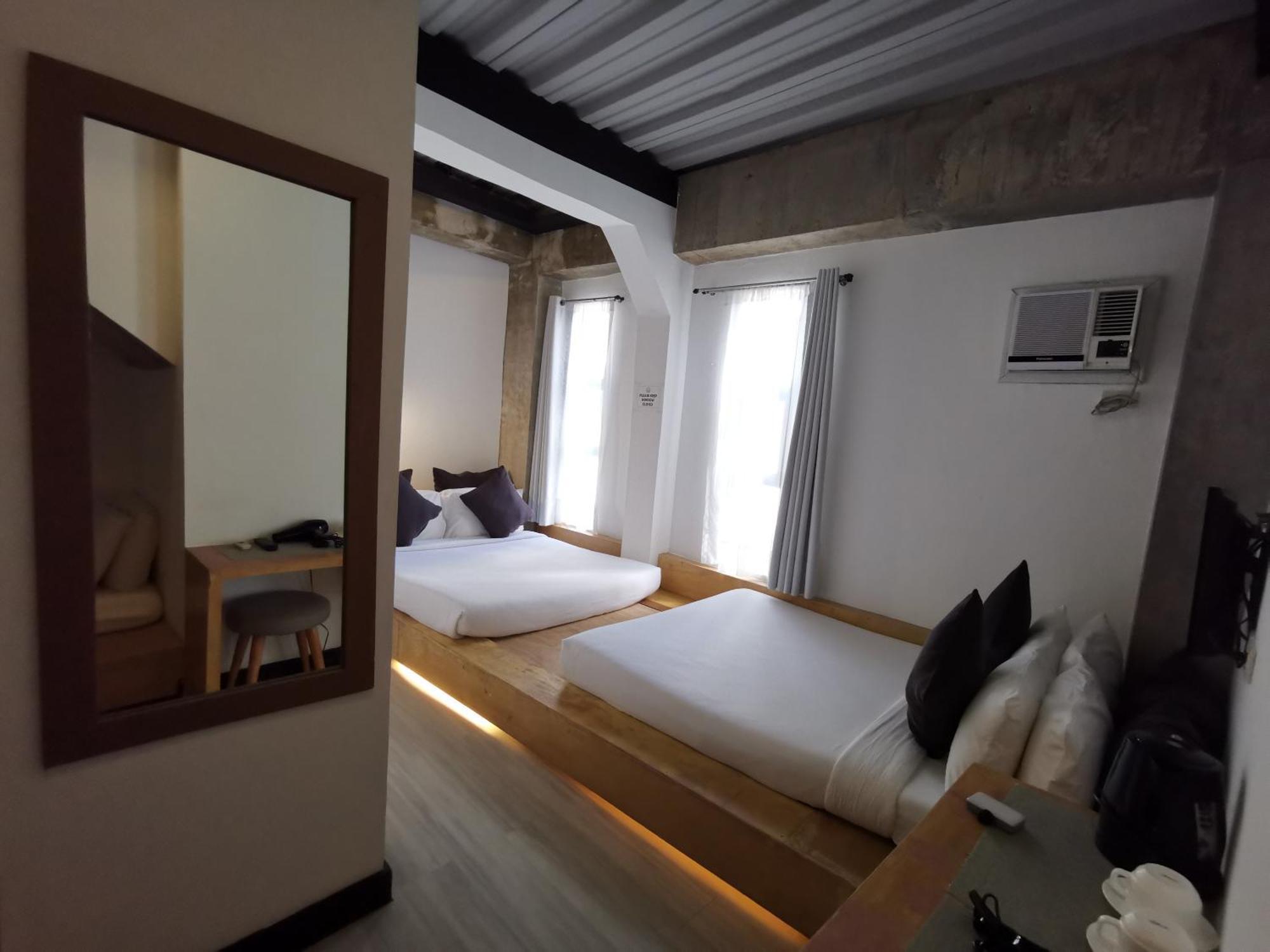 Urban Boutique Hotel Balabag  Экстерьер фото