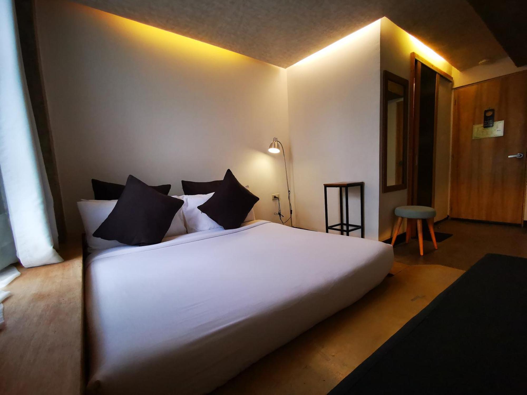 Urban Boutique Hotel Balabag  Экстерьер фото
