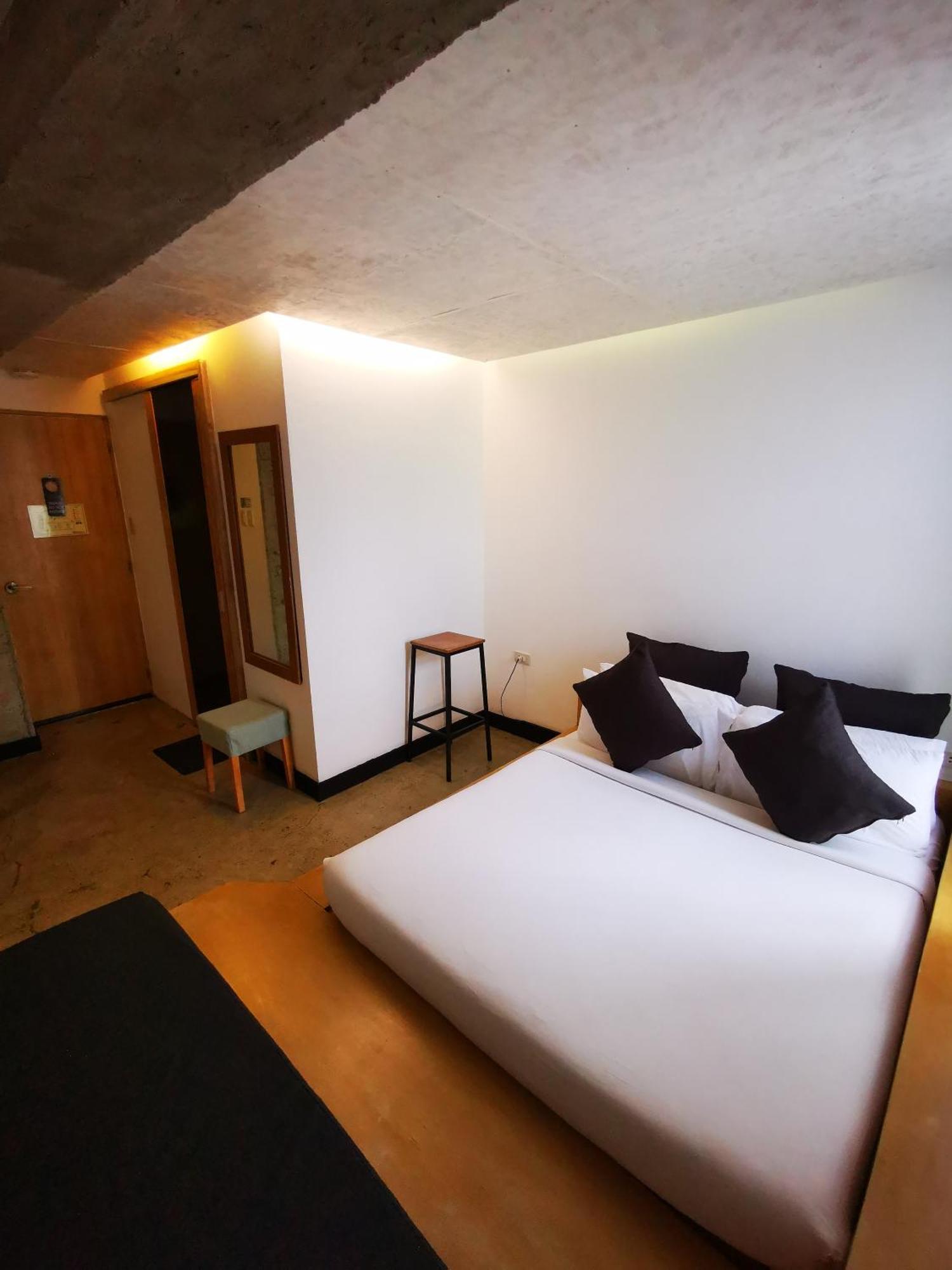 Urban Boutique Hotel Balabag  Экстерьер фото